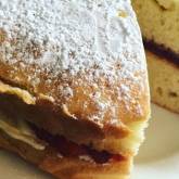 Classic Victoria Sponge Cake 