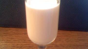 Wolf's Light Irish Cream