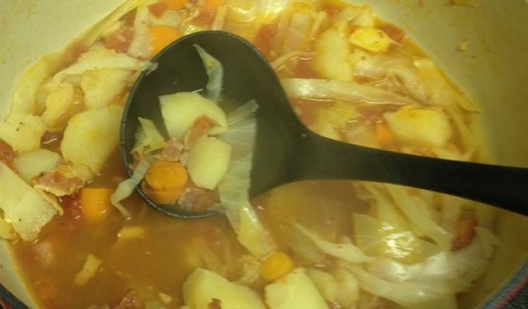 Irish Bacon And Cabbage Soup