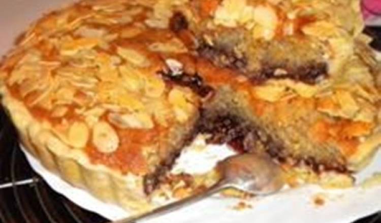 Traditional Bakewell Tart