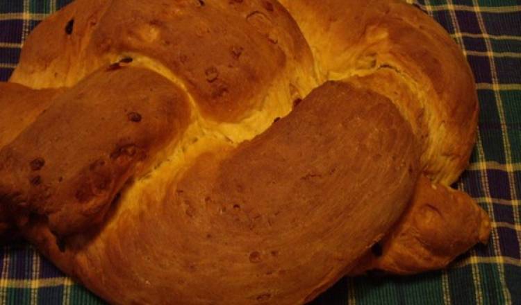 English Saffron Bread