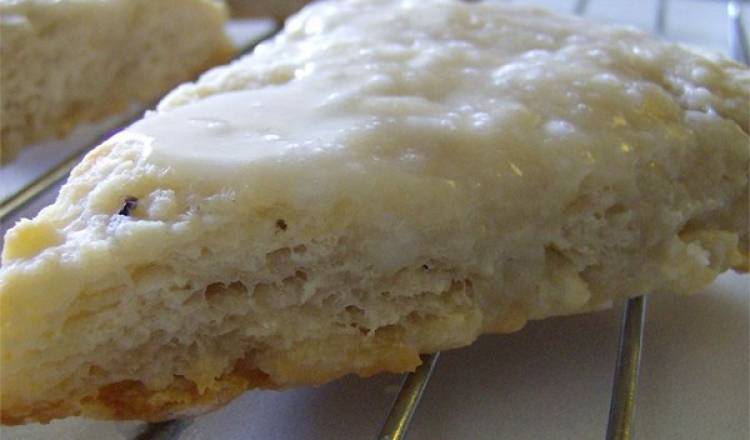 Strawberry Yogurt Scones