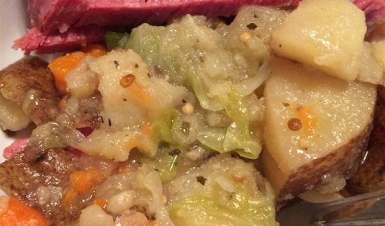 Chef John's Corned Beef and Cabbage 