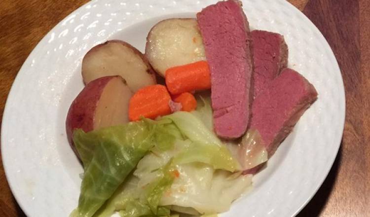 Chef John's Corned Beef and Cabbage 