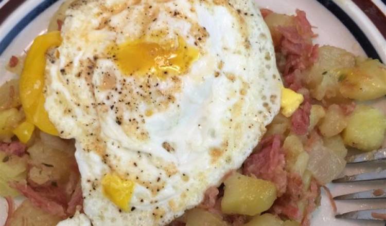 Deluxe Corned Beef Hash