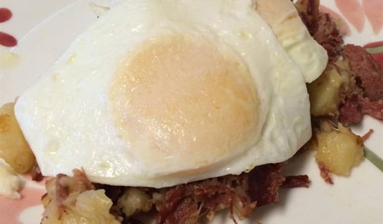 Deluxe Corned Beef Hash