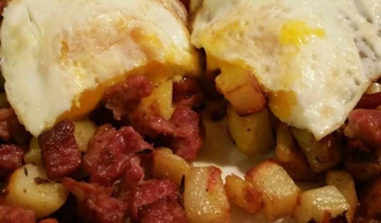 Deluxe Corned Beef Hash