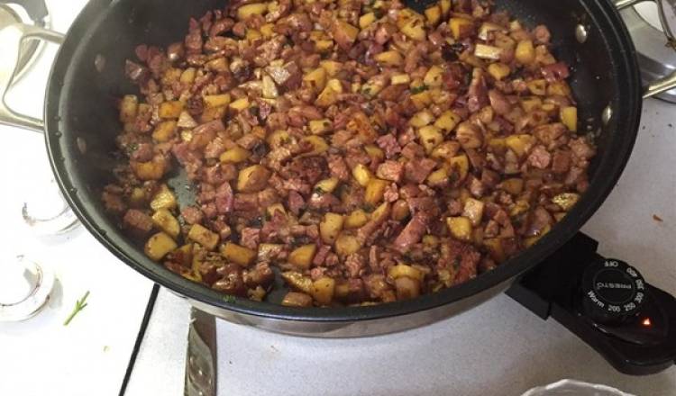 Deluxe Corned Beef Hash