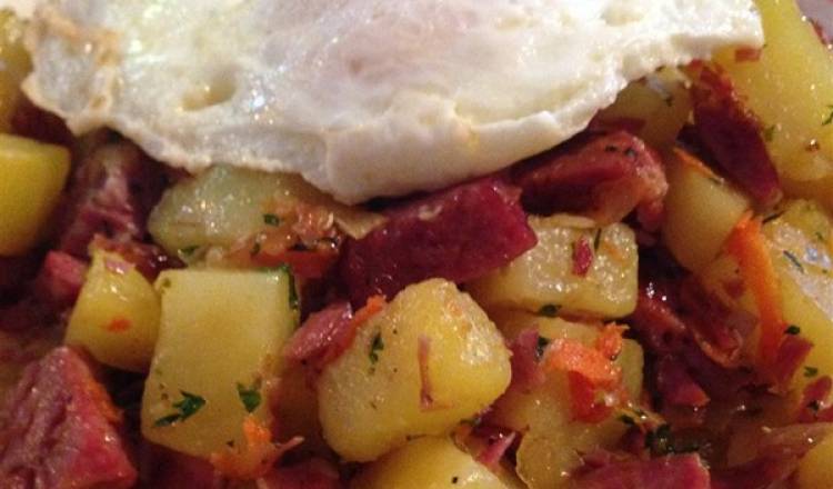 Deluxe Corned Beef Hash