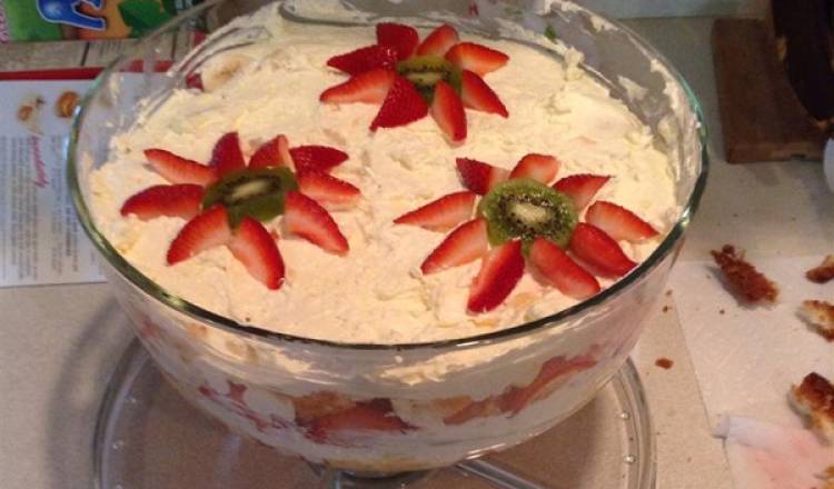 Joy's Prizewinning Trifle