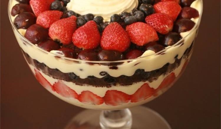 Joy's Prizewinning Trifle