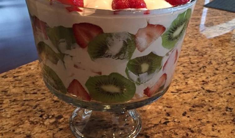 Joy's Prizewinning Trifle