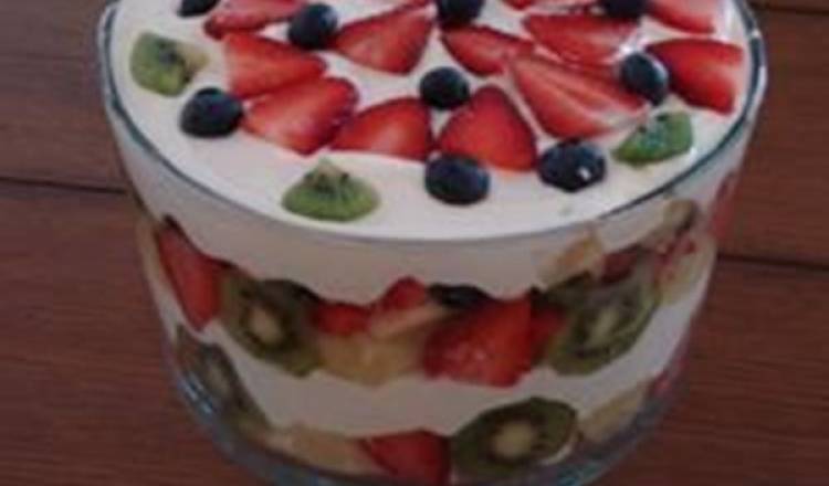 Joy's Prizewinning Trifle