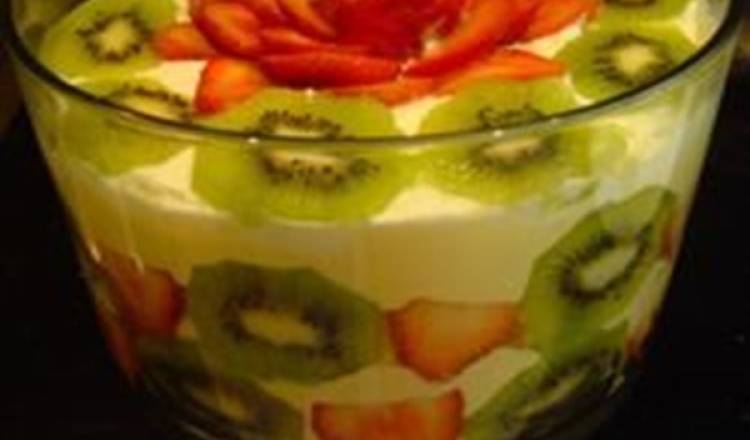 Joy's Prizewinning Trifle