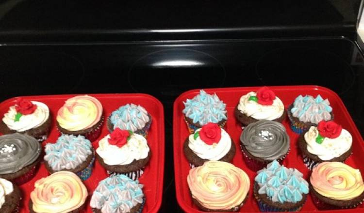 Chocolate Beer Cupcakes With Whiskey Filling And Irish Cream Icing Chocolate Beer Cupcakes With Whiskey Filling And Irish Cream Icing