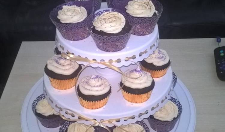 Chocolate Beer Cupcakes With Whiskey Filling And Irish Cream Icing Chocolate Beer Cupcakes With Whiskey Filling And Irish Cream Icing